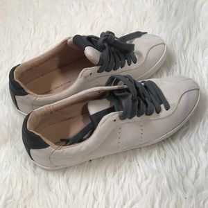 Zara women’s shoes hardly worn!